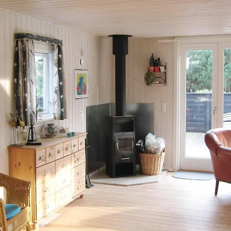Three-bedroom Holiday With A Fireplace 01 Vakantiehuis *