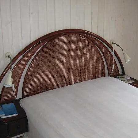 Tatil Evi Three-bedroom Holiday With A Fireplace 01 Hemmet